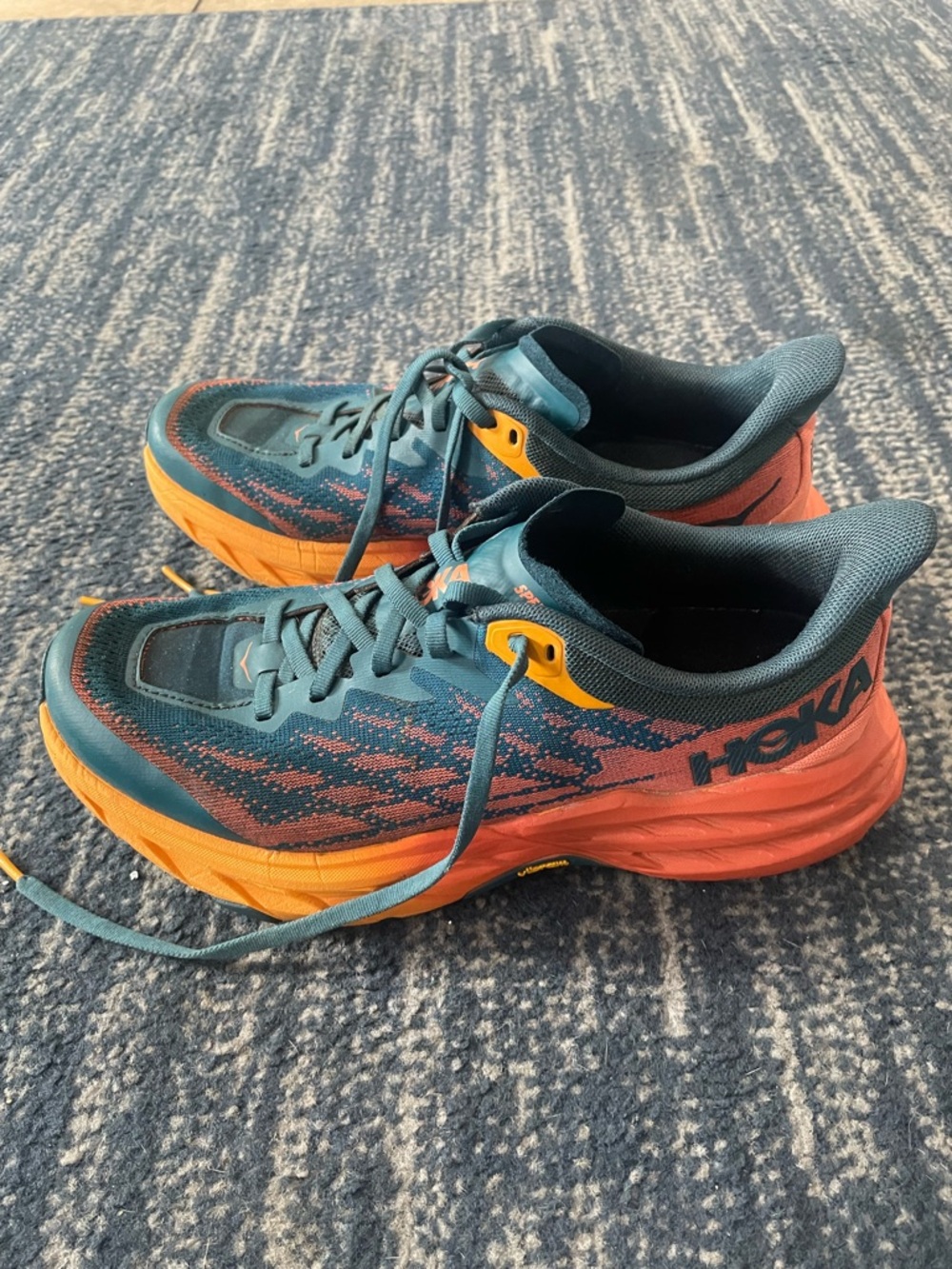 Hoka SpeedtGoat 5 Woman’s 9 Trail Running Shoes